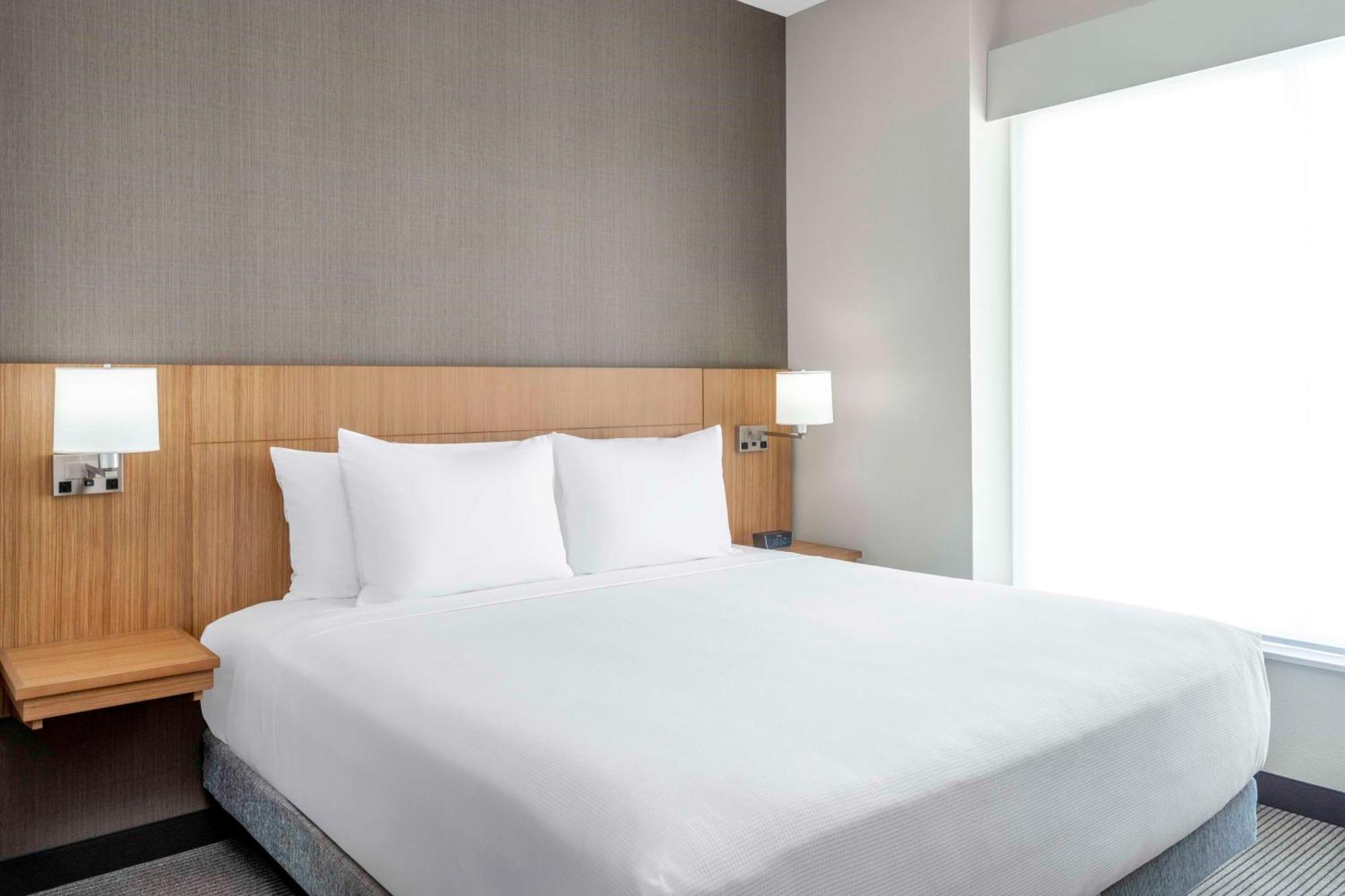 Hyatt Place Fort Worth-Alliance Town Center Exterior photo